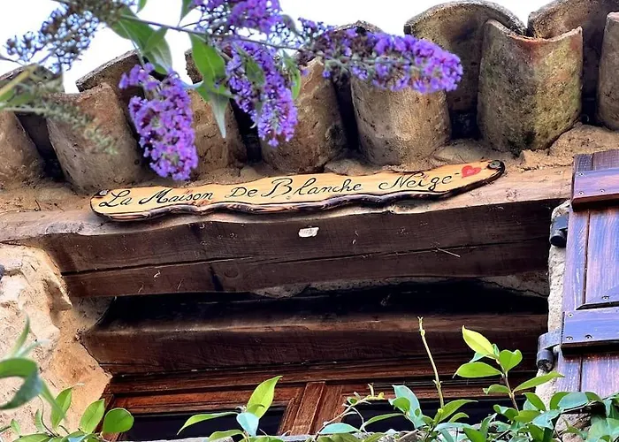 La Maison De Blanche Neige